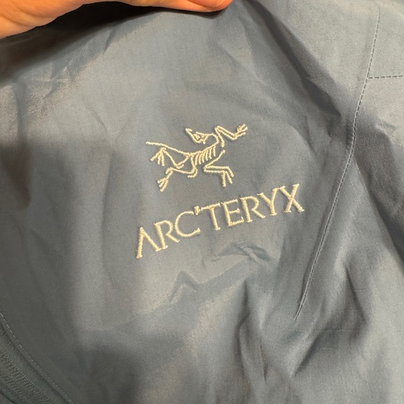 Arcteryx Zeta SL Jacket Women’s Size XS Goretex Shell Outdoor Rain Blue 2021 - Picture 4 of 8